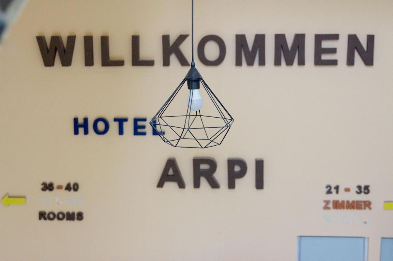 Hotel Pensión Arpi Viena Exterior foto